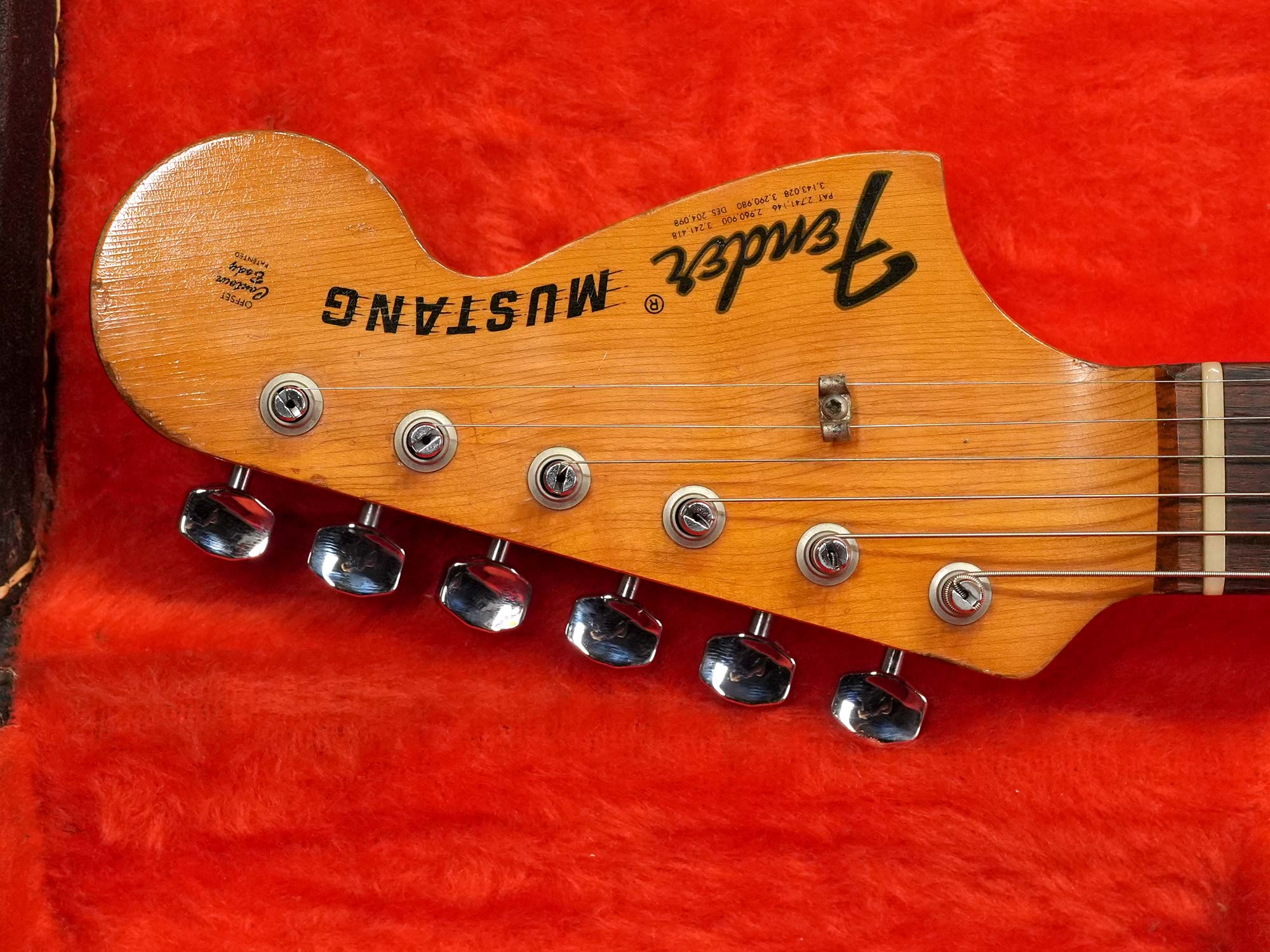 Fender 1976 Mustang Black